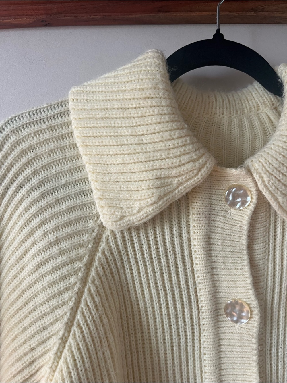 Light Yellow/Cream Ribbed Button-Front Women's Cardigan - Picture 2 of 3